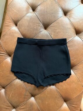 Helsa Black Scallop Trim High-Waist Shorts